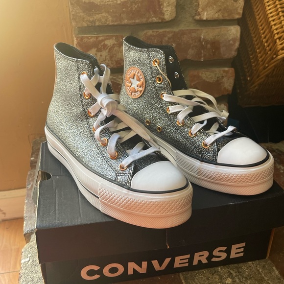 Converse - Picture 6 of 8